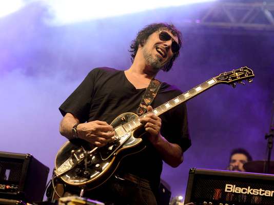 Lobão abriu o palco do rock, na avenida São João, na Virada Cultural 2013