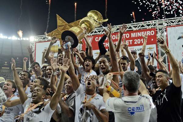 Atlético-MG perdeu por 2 a 1, mas conquistou o bicampeonato mineiro neste domingo em cima do arquirrival Cruze