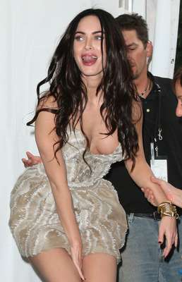 Dizem que as loiras são unanimidade entre o sexo masculino, mas uma nova pesquisa contraria o senso comum: os fios longos e castanhos foram classificados como os mais atraentes na opinião dos homens. A atriz Megan Fox ficou no topo da lista, com 63% das preferências