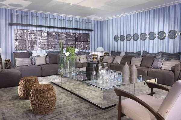 A quinta edição da Mostra Decora Etna aconteceu na última semana na unidade Berrini da empresa. O evento apresentou 23 ambientes e 4 lofts decorados. Esta sala é uma criação de Brunete Fraccaroli