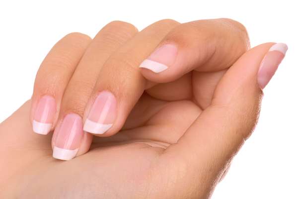 Com função de formar uma barreira natural e impedir a entrada de microrganismo, a cutícula precisa de cuidados especiais para continuar bonita e saudável