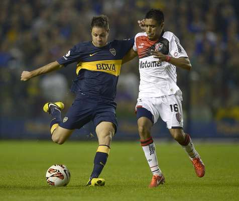 Boca Juniors e Newell's Old Boys decepcionaram suas torcidas, nesta quinta-feira. O clássico argentino, válido pelas quartas de final da Copa Libertadores da América, foi morno e terminou 0 a 0