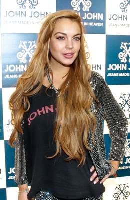 Lindsay Lohan fue sentenciada a pasar dos meses en rehabilitación por orden del juez quien la envió a una clínica para que dejara atrás sus vicios