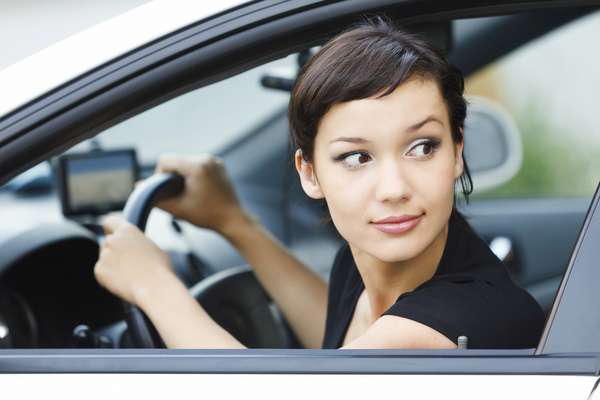 Direção hidráulica nos carros funciona graças ao óleo no sistema