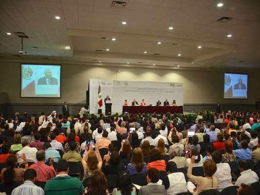 Al inaugurar el “Taller Nacional de Supervisores Escolares de Educación Básica”, el funcionario federal aseguró que a partir de este momento se estrechará la relación con los encargados de supervisar la calidad y eficiencia educativa.