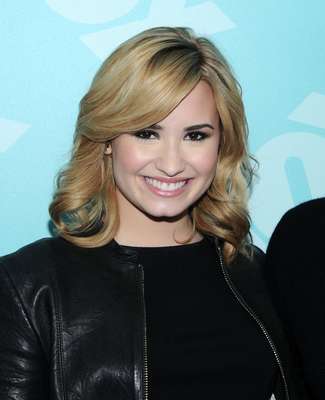 Demi Lovato quiere una Barbie igual a ella. La estrella, que cumplirá 21 años el próximo mes de agosto, pidió a sus fans que presionaran a la compañía Mattel para que diseñe una nueva muñeca Barbie inspirada en su apariencia. ¿La comprarías?