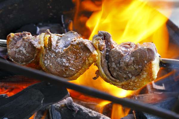 A picanha é o principal destaque do churrasco brasileiro