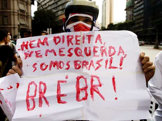Belo Horizonte (MG) Uma das características do Movimento Passe Livre é sua desvinculação com partidos políticos