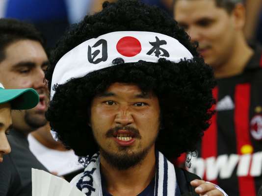 Torcedores do Japão e da Itália lotam a Arena Pernambuco, nesta quarta-feira, pelo grupo A; a vitória pode dar a classificação para a seleção italiana