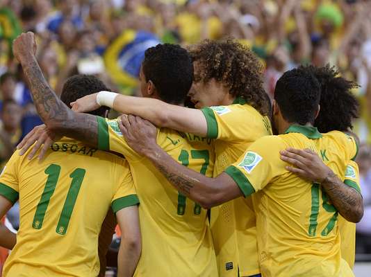 Nesta quarta-feira, o Brasil venceu o México nesta quarta-feira, por 2 a 0, no Castelão, em Fortaleza; o placar foi aberto aos 9min do primeiro tempo, com gol de Neymar. O segundo gol veio aos 48min do segundo tempo, com Jô