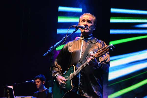 Com mais de 30 anos de carreira, Zé Ramalho mostrou, em show na Paraíba, que ainda é capaz de atrair as novas gerações de fãs