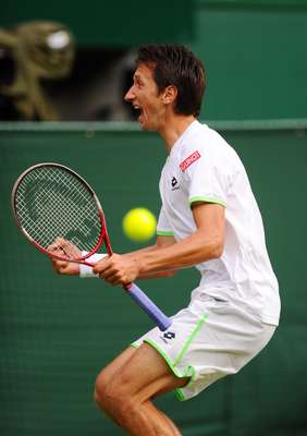 O ucraniano Sergiy Stakhovsky passava longe do melhor momento da carreira quando chegou a Wimbedon, na posição 116 do ranking de entradas. Mas foi no torneio britânico que conseguiu a vitória mais expressiva e impressionante