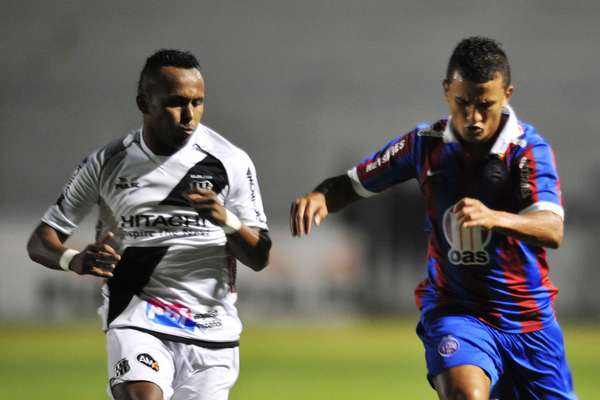 A Ponte Preta ficou apenas no empate em 0 a 0 com o Bahia, neste sábado, pela sétima rodada do Campeonato Brasileiro, e viu o jejum de jogos sem vencer em casa aumentar; equipe campineira teve dois pênaltis a favor, mas viu Marcelo Lomba defender ambos