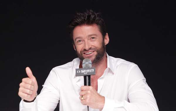 Nesta segunda-feira (15), Hugh Jackman participou de um evento de lançamento do filme 'Wolverine - Imortal', na Coreia do Sul. O longa tem estreia prevista para 26 de julho nos cinemas brasileiros