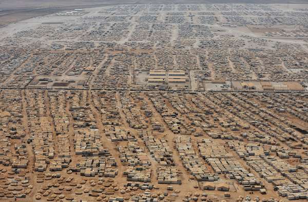 O campo de refugiados de Zaatari, na Jordânia, é um dos principais destinos de quem foge da guerra civil na vizinha Síria