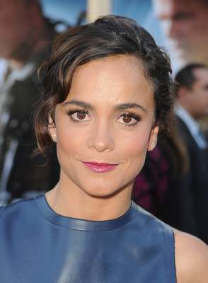 Alice Braga e Wagner Moura estiveram nessa quarta-feira (7) na première do filme Elysium, na Califórnia, Estados Unidos