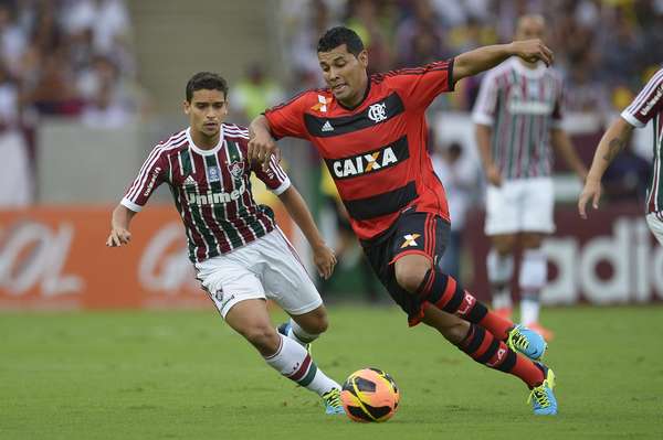 André Santos fez sua estreia com a camisa do Flamengo na tarde deste domingo, logo em um Fla-Flu
