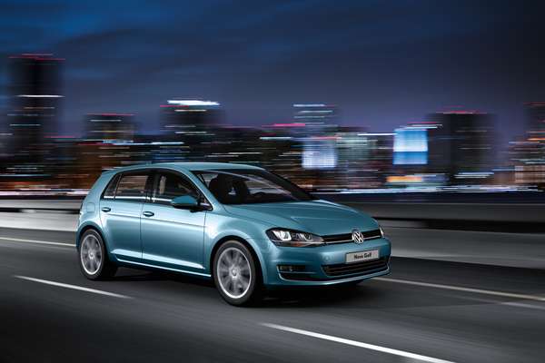 A Volkswagen apresentou nesta terça-feira, no Aeroporto Campo de Marte, em São Paulo, as duas versões do Novo Golf que chegam ao País. O carro será comercializado no Brasil nas versões Highline (1.4) e GTI (2.0).
