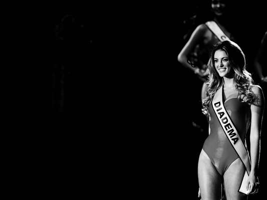 Candidata de Diadema, Bruna Michels foi eleita Miss São Paulo 2013, na noite desse sábado (17). Seu próximo desafio será representar o estado no concurso Miss Brasil 2013, marcado para o dia 28 de setembro, em Belo Horizonte. Navegue pela galeria e veja fotos em preto e branco da psicóloga de 24 anos!