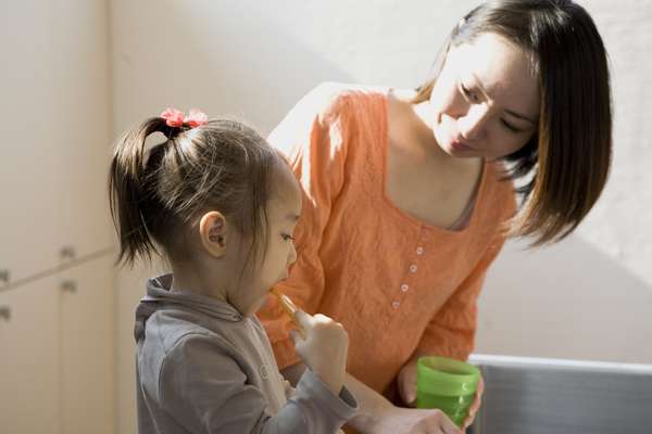 Ya se sabe que la buena higiene bucal está íntimamente ligada con los hábitos que son pasados de los padres para los hijos