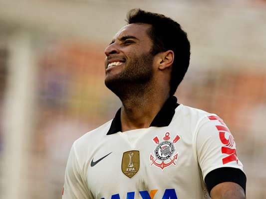 Ibson rescinde contrato com o Corinthians para defender o Bologna (ITA)