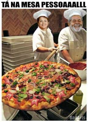 O voto do ministro Celso de Mello nesta quarta-feira a favor da aceitação dos embargos infringentes foi o estopim para que internautas criticassem a medida e começassem a falar que o mensalão terminará em pizza