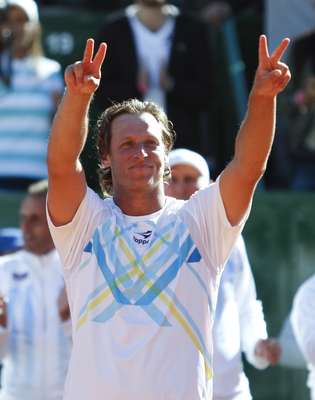 A aposentadora do tenista argentino David Nalbandian (foto) fez o blog Beyond the Baseline, da revista americana Sports Illustrated, relembrar grandes jogadores da história que, apesar do suecesso e da habilidade mostrada em quadra, nunca ganharam Grand Slams. Nalbandian, por exemplo, chegou a ser o número três do mundo, mas não levou um dos quatro principais torneios do circuito.