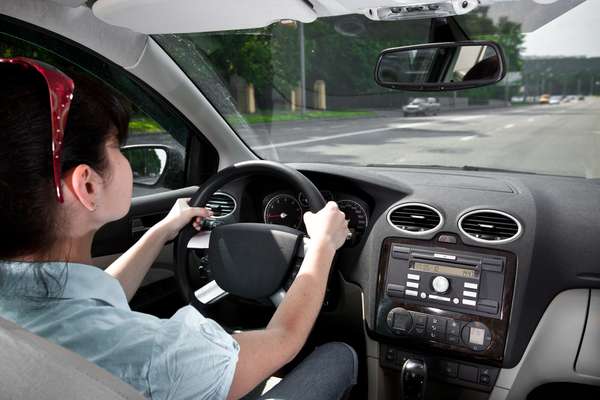 Direção elétrica não usa a força do motor do carro