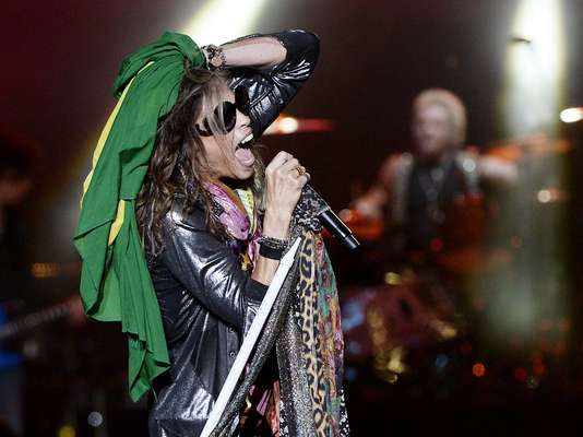 Na estrada há 43 anos, o Aerosmith de Steven Tyler e Joe Perry desfruta de sua trajetória de hits radiofônicos principalmente no palco. Neste domingo (20), encerrar o Monsters of Rock 2013 na Arena Anhembi, em São Paulo, não foi diferente. O grupo de Boston, cujas últimas visitas ao País foram recentes - 2010 e 2011 -, já lida com intimidade com os brasileiros