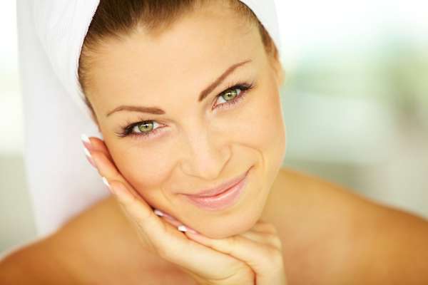 Método de depilação facial deve ser escolhido com cautela, pois a pele do rosto é sensível e pode sofrer com manchas e marcas difíceis de eliminar