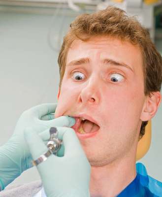 Normalmente, as pessoas torcem o nariz quando vão ao dentista. Mas será que a sensação da consulta é realmente desagradável ou existe uma boa dose de preconceito? Existem procedimentos desconfortáveis realizados no consultório do dentista, mas não são todos, nem a maioria.