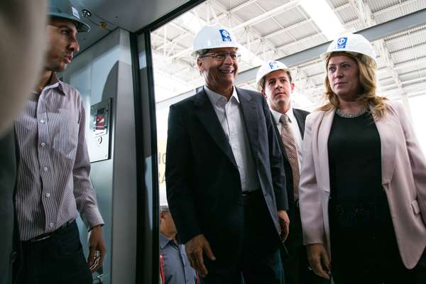 Alckmin vistoria primeiro trem do monotrilho de São Paulo