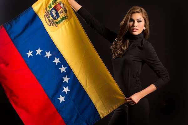 Miss Venezuela - María Gabriela Isler. Tiene 25 años, mide 1.80 metros de estatura (5 ft 11 in) y procede de Maracay