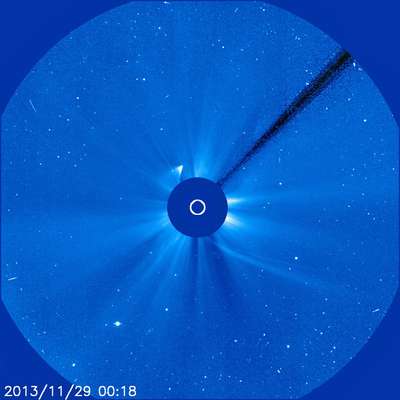 O cometa Ison, ansiado objeto de desejo dos cientistas, parece ter se desintegrado em 28 de novembro em sua viagem ao redor do Sol, segundo os especialistas da Agência Espacial Americana (Nasa), que não encontraram seu rastro após atravessar a coroa solar em suas primeiras observações