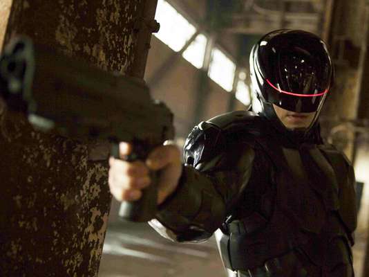 'Robocop' - El policía robotizado vuelve para hacer que su leyenda renazca en pantalla de la mano de uno de los directores brasileños más destacados de los últimos años, Jose Padilha ('Tropa de Élite').Fecha de estreno en México: Febrero 2, 2014.
