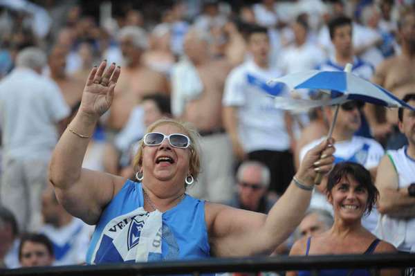 San Lorenzo empató con Vélez 0-0 en Liniers y se consagró campeón del Torneo Inicial 2013.