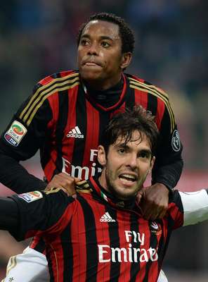 Robinho e Kaká (Milan) - Antes destaque, os dois jogadores perderam espaço com a queda no futebol nos últimos anos