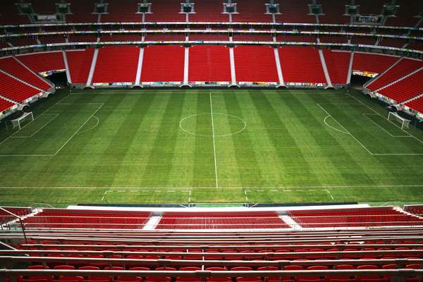 Palco da abertura da Copa das Confederações, o Mané Garrincha recebeu partidas do Campeonato Brasileiro de 2013