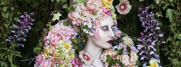 Cores e objetos são parte essencial da obra de Kirsty Mitchell, uma das fotógrafas mais aclamadas do momento na Europa