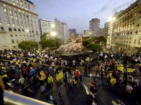 Segundo a Polícia Militar, 5 mil manifestantes participaram do protesto