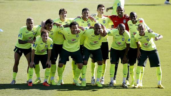 Na véspera de jogo decisivo das oitavas contra o Chile neste sábado (28), a Seleção fez treino no Sesc BH na tarde desta sexta-feira.
