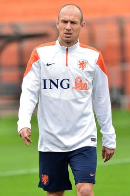 A seleção da Holanda treinou nesta quinta-feira no Estádio do Pacaembu, em São Paulo. Eles se preparam para disputar com o Brasil, neste sábado, o terceiro lugar da Copa do Mundo