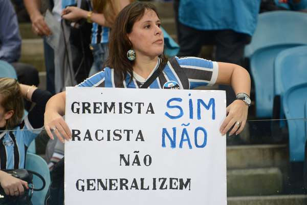 Gremista pede que não generalizem atitude de torcedores contra Aranha