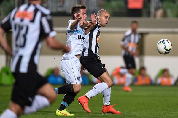Atlético-MG e Grêmio se anularam, neste domingo, no Estádio Independência, e ficaram no 0 a 0 pela 21ª rodada do Campeonato Brasileiro.