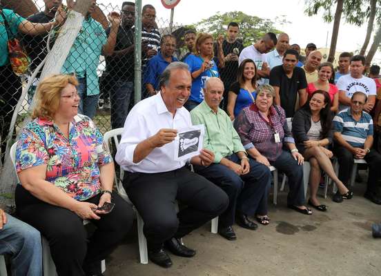 Candidato Luiz Fernando Pezão em campanha no Rio de Janeiro, no dia 25 de setembro