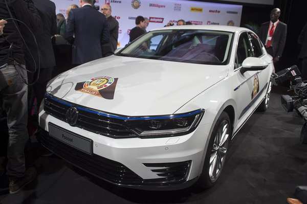 El "Coche del Año", concedido al Volkswagen Passat