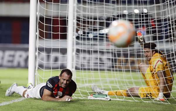 San Lorenzo perdeu gols incríveis contra o Corinthians e saiu derrotado por 1 a 0
