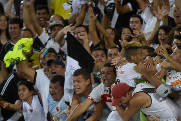 Com gol nos acréscimos, Vasco acabou com a vantagem do Botafogo na decisão do Carioca