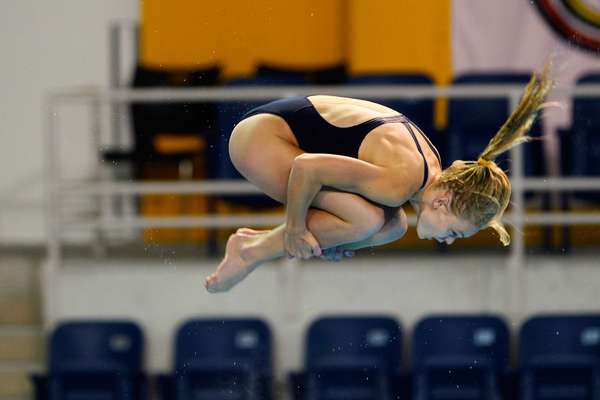 Atletas dos Jogos Pan-Americanos se reuniram no Pan Am Aquatics Centre, em Toronto, para fazer últimos treinos de saltos ornamentais e nado sincronizado nesta quinta-feira