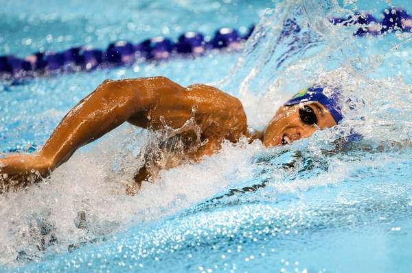 Em dia dourado para natação no Pan, equipe de revezamento levou ouro, Thiago Simon venceu 200 m peito e João de Lucca bateu recorde nos 200 m livre